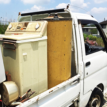 突然家に来る不用品回収業者は怪しい?警察相談の目安と今すぐできる対策